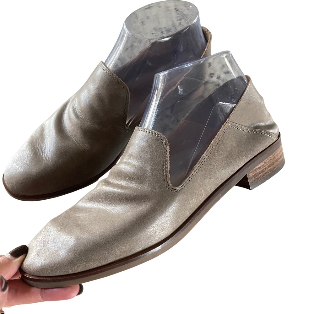 Lucky Brand Cahill Loafers Womens 7 Taupe Leather Minimalist Pointed Toe Flats